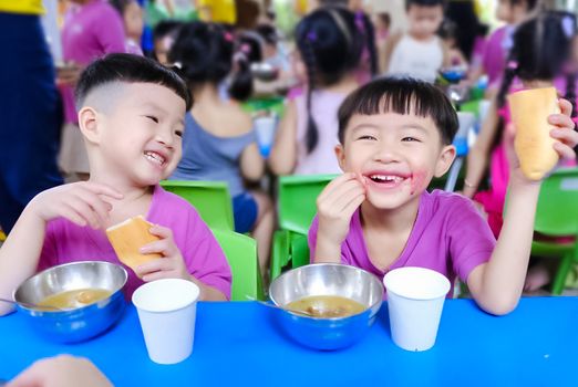 Buffet Ngon Miệng Ngày Hè Tại Trường Mầm Non IGC Kiddy Bình Dương
