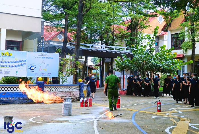 TẬP HUẤN KỸ NĂNG PHÒNG CHÁY CHỮA CHÁY TẠI TRƯỜNG MẦM NON IGC KIDDY BÌNH DƯƠNG