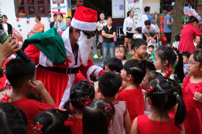GIÁNG SINH AN LÀNH VỚI BUFFET VÀ VĂN NGHỆ HOÀNH TRÁNG TẠI IGC BÌNH DƯƠNG