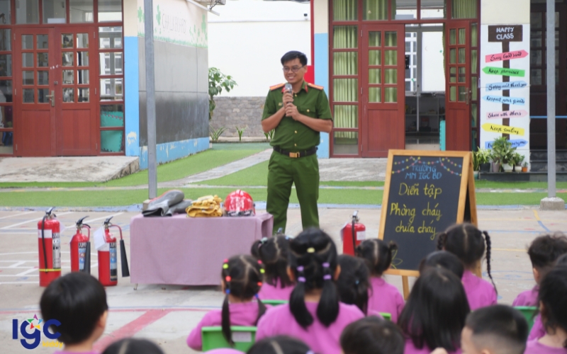 TẬP HUẤN PHÒNG CHÁY CHỮA CHÁY TẠI TRƯỜNG MẦM NON IGC KIDDY BÌNH DƯƠNG