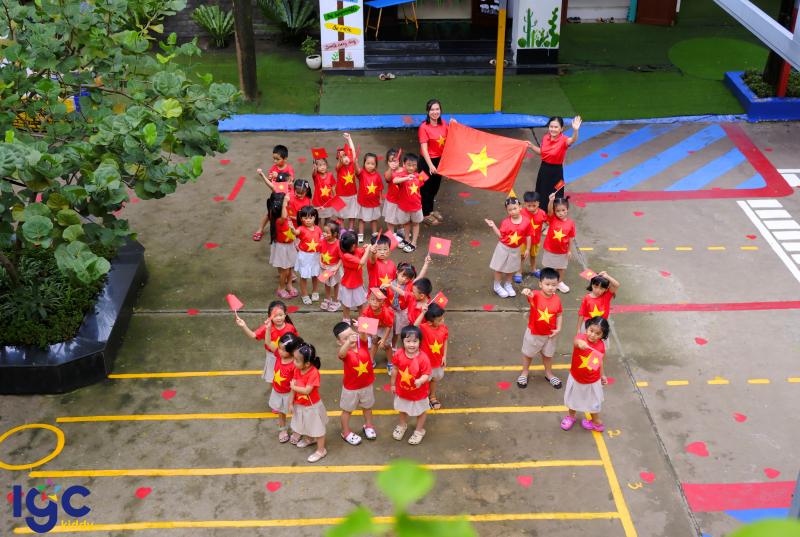 BUFFET MỪNG QUỐC KHÁNH – NGÀY ĐI HỌC THẬT ĐẶC BIỆT TRONG SẮC ĐỎ TẠI TRƯỜNG MẦM NON IGC BÌNH DƯƠNG