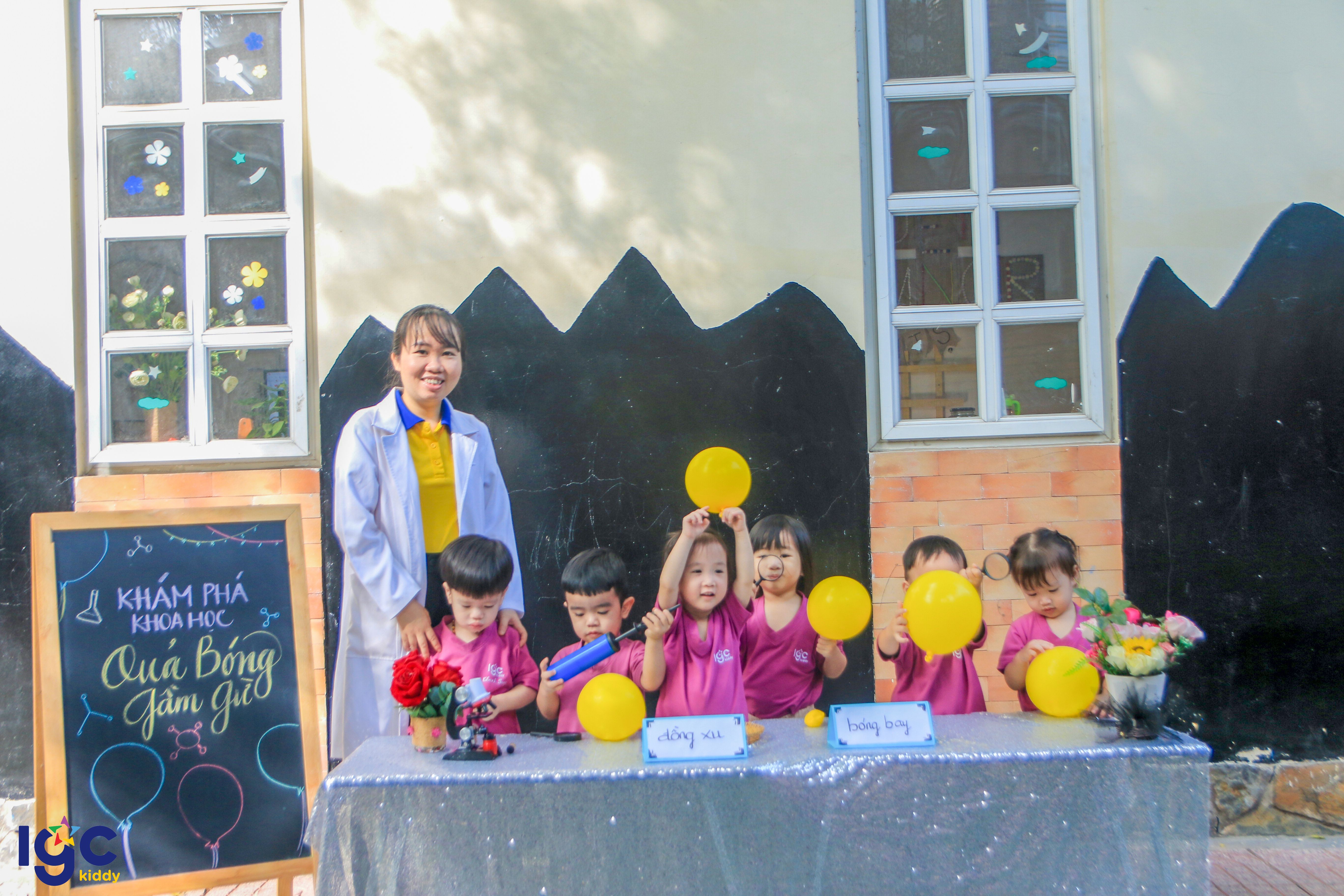 KHÁM PHÁ KHOA HỌC “QUẢ BÓNG GẦM GỪ”