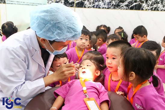 DÃ NGOẠI NHA KHOA CÙNG CÁC BÉ TẠI IGC BÌNH DƯƠNG